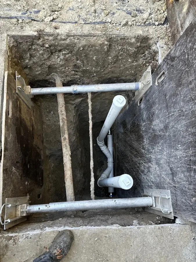 Experienced plumber completing Gas Line Repair work in Cumberland
